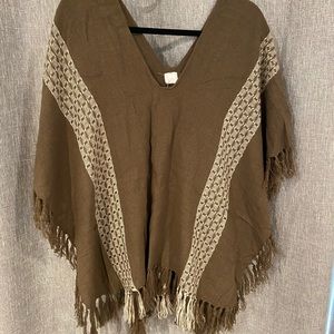 NWT Boutique Fringe Shawl / Wrap Women’s One Size Brown/Tan/Cream